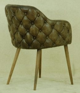 Delta-chesterfield-eigentijds-fauteuil-eileen-betonlook-rug-groot