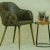 Delta-chesterfield-eigentijds-fauteuil-eileen-met-tafel-betonlook-zijaanzicht-links