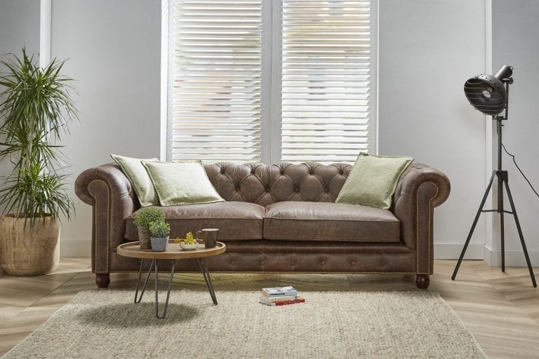Jill 3,5 zits bank chesterfield 240 cm breed sfeerimpressie