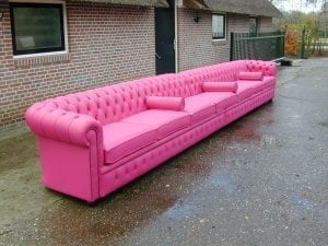 Roze chesterfield bank van 600 cm