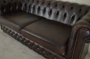 3 zits chesterfield in ant. brown