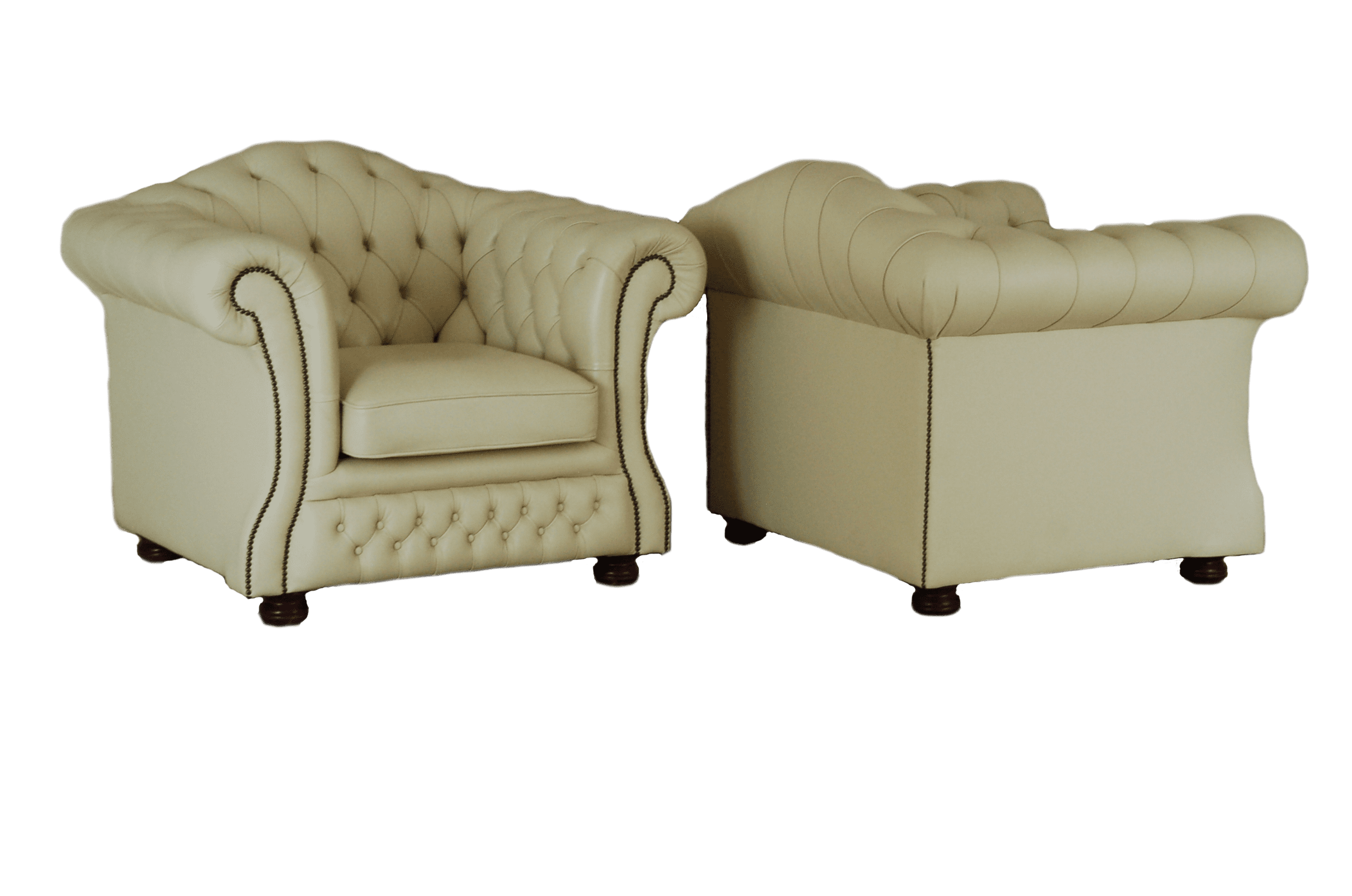 twee losse fauteuils ook als combi gebruikte witte chesterfields