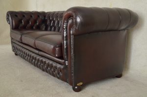 3 zits chesterfield 212 cm occasion in ant. Red