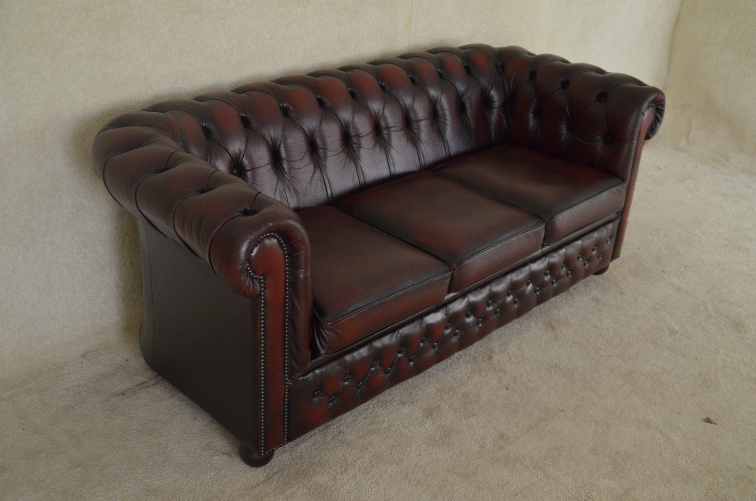 3 zits chesterfield occasion in ant. red