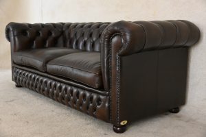 3 zits chesterfield in antique brown