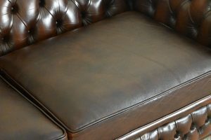 gebruikte 3+2+1 chesterfield set in de warme kleur roest bruin.