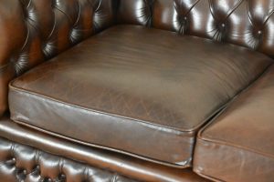 gebruikte 3+2+1 chesterfield set in de warme kleur roest bruin.