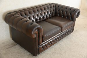 gebruikte 3+2+1 chesterfield set in de warme kleur roest bruin.