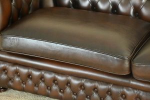 Gebruikte chesterfield driezits met hogere rug