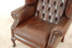 Mooie gebruikte Chesterfield highback chair