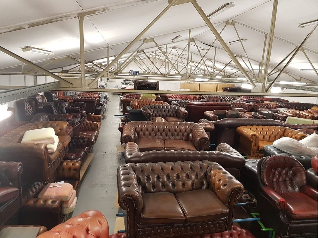 Ontdek 500 unieke Chesterfield fauteuils en banken - nieuw en tweedehands, exclusief in ons magazijn