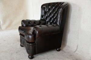 High Back Chair Monks in antique dark gold