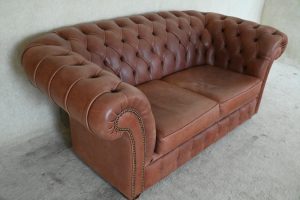 2,5 zits gebruikte chesterfield in effen kleur Brandy