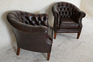 2 chesterfield clubchairs gebruikt