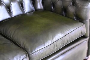 Vintage chesterfield tweezits bankje