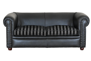 zwarte leren chesterfield bank met stoffen zitkussens gebruikt