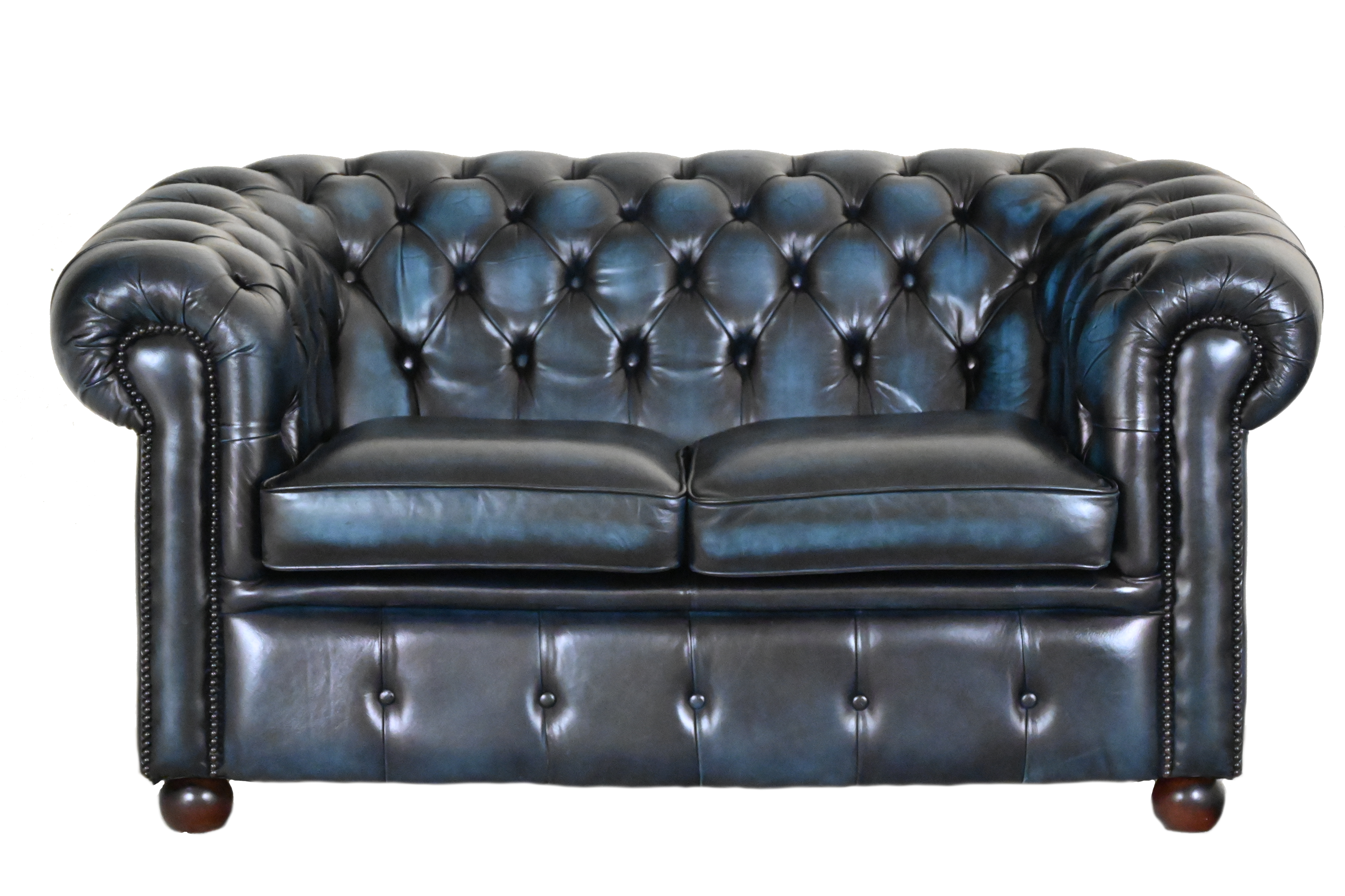 Gebruikte kleine compacte twee zits chesterfield bank