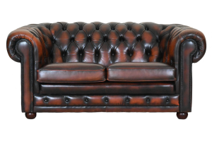 Ontdek de 2-zits Chesterfield bank model York: stevig zitcomfort, vrij zachte rugleuning, luxe "fishmouth" vering en elegant design. Inclusief garantie. #245163