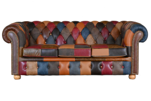 Sandhurst Multicolour Chesterfield 3-zits vakmanschap met een speelse twist. Comfortabele zit, hoogwaardige afwerking en unieke kleuren. Direct leverbaar