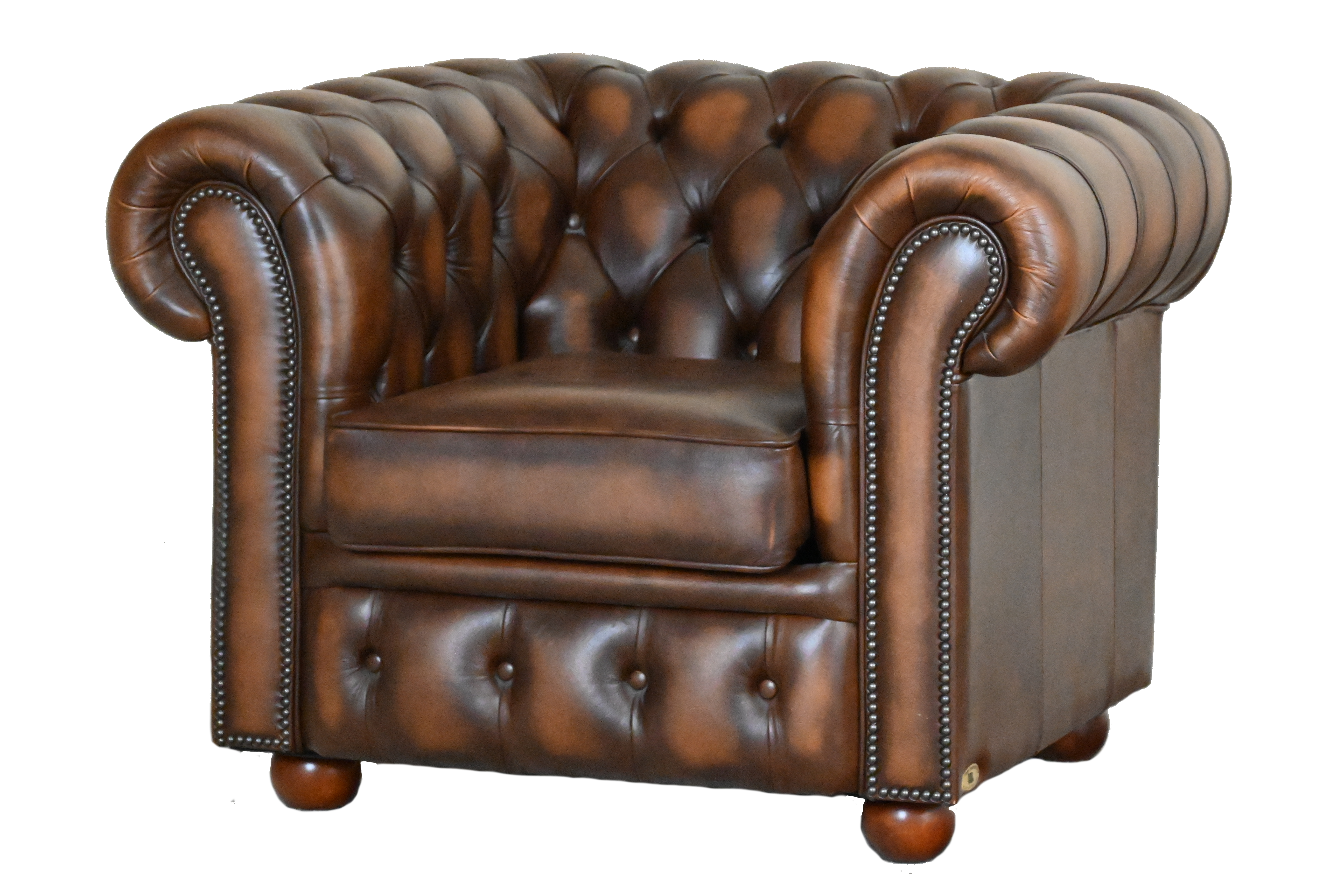 De Lowback Chair Sandhurst is een stijlvolle Chesterfield met medium zitcomfort. Een unieke kans om een bijna nieuwe fauteuil aan te schaffen. Bekijk nu!
