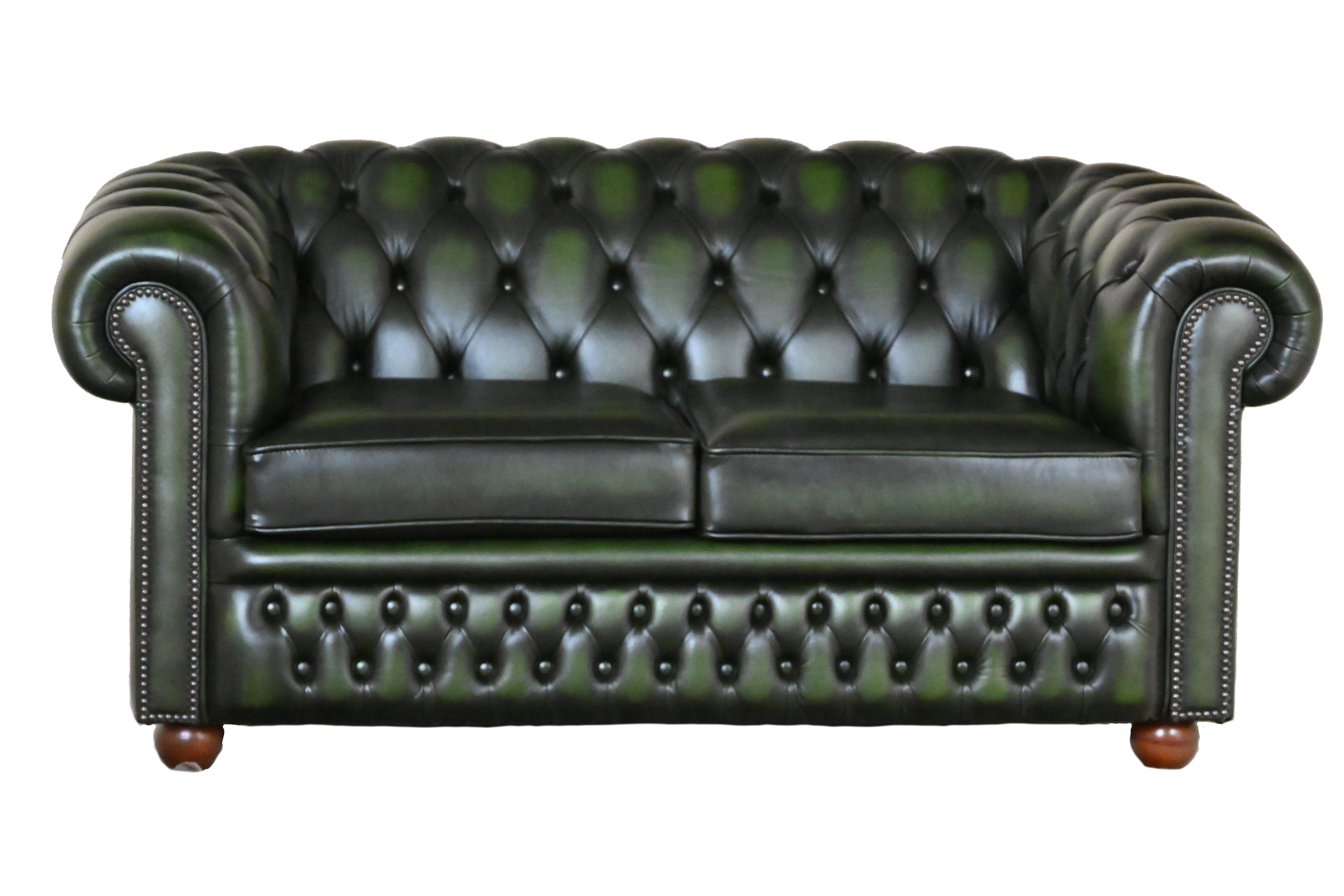 Ontdek deze luxe Chesterfield Cambridge 2-zits: een elegante bank in vrijwel nieuwstaat met geveerde rug en zachte zitkussens. Duurzaam en met garantie!