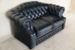 Ontdek deze gebruikte Chesterfield set Westminster (3+2 zits) met zacht zitcomfort en elegante uitstraling. Duurzaam, voordelig en geleverd met garantie.