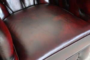 3+1+1 Chesterfield Highlander in ant. Red